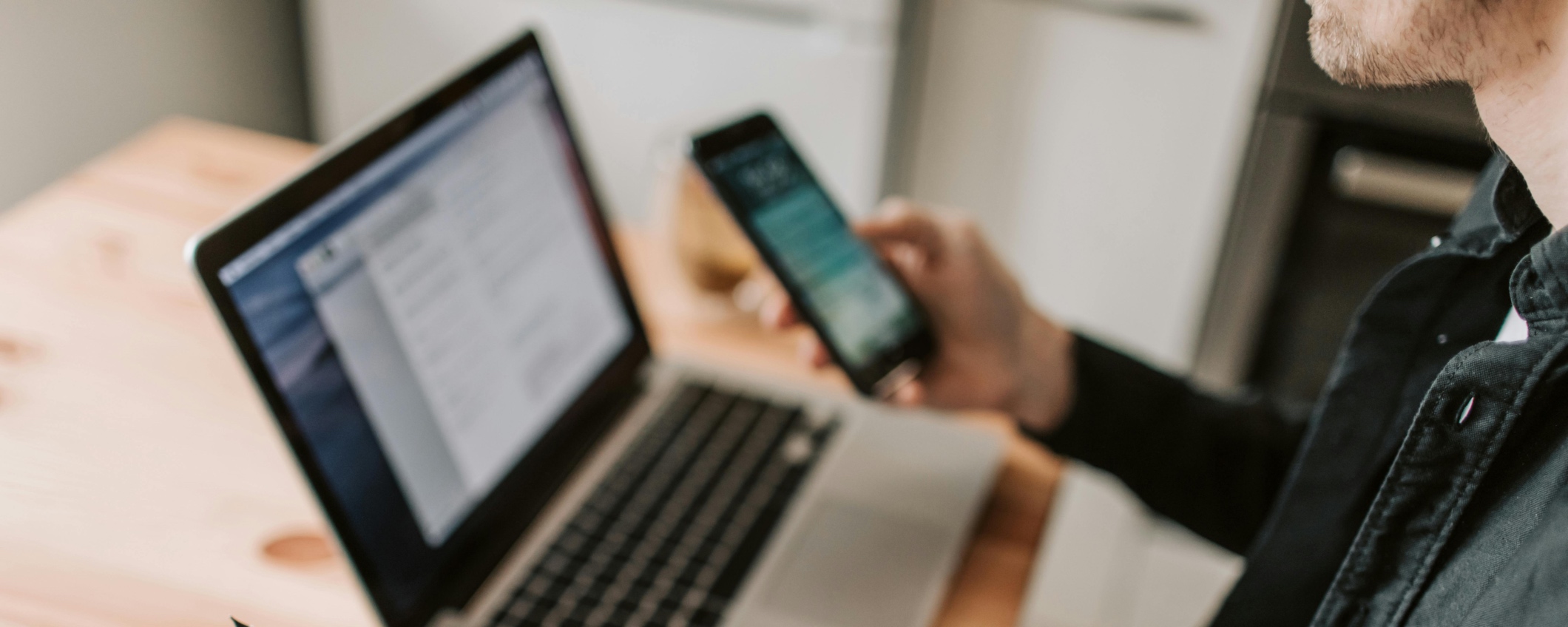 WhatsApp stravolge le notifiche: niente più messaggi non letti