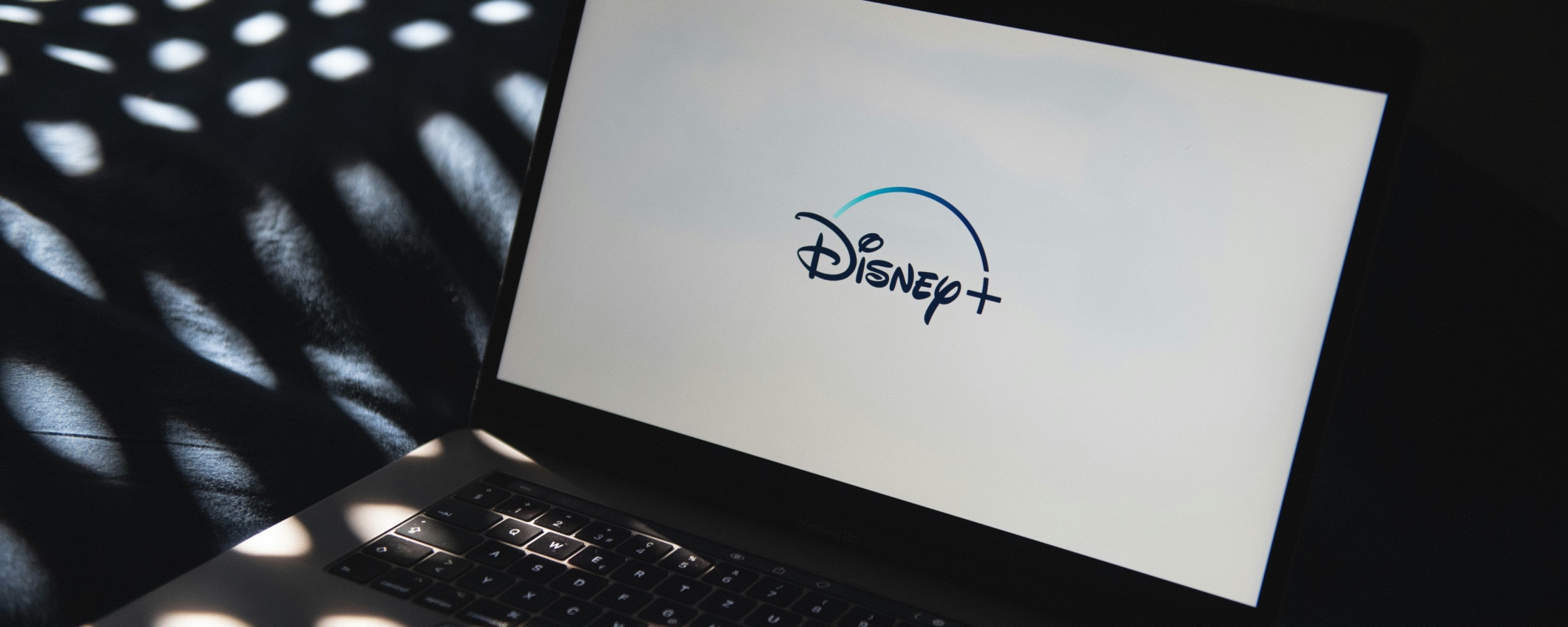 Disney+, parte la sfida a Netflix: l'ultima novità fa impazzire i fan