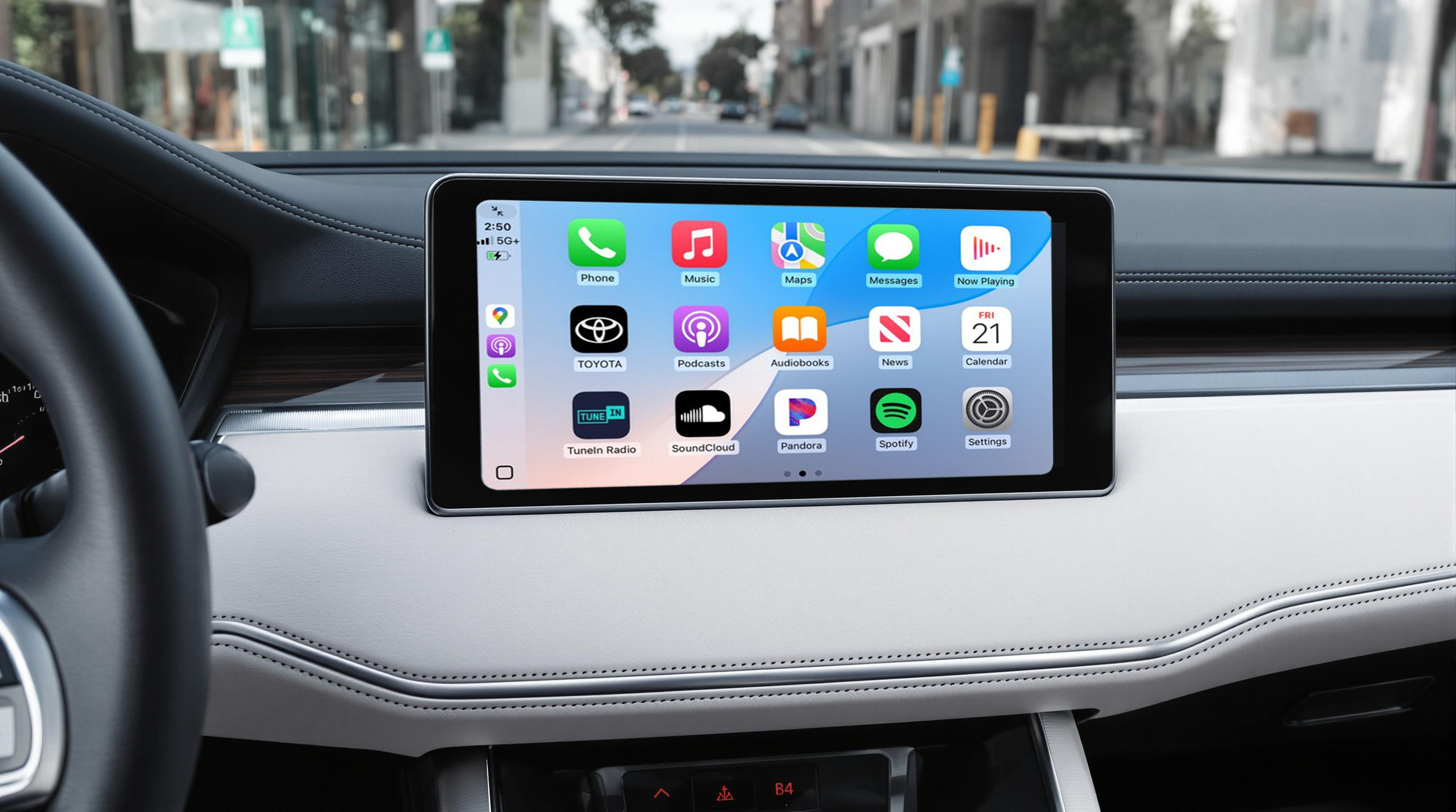 iOS 18.4 rivoluziona CarPlay con una nuova fila di icone