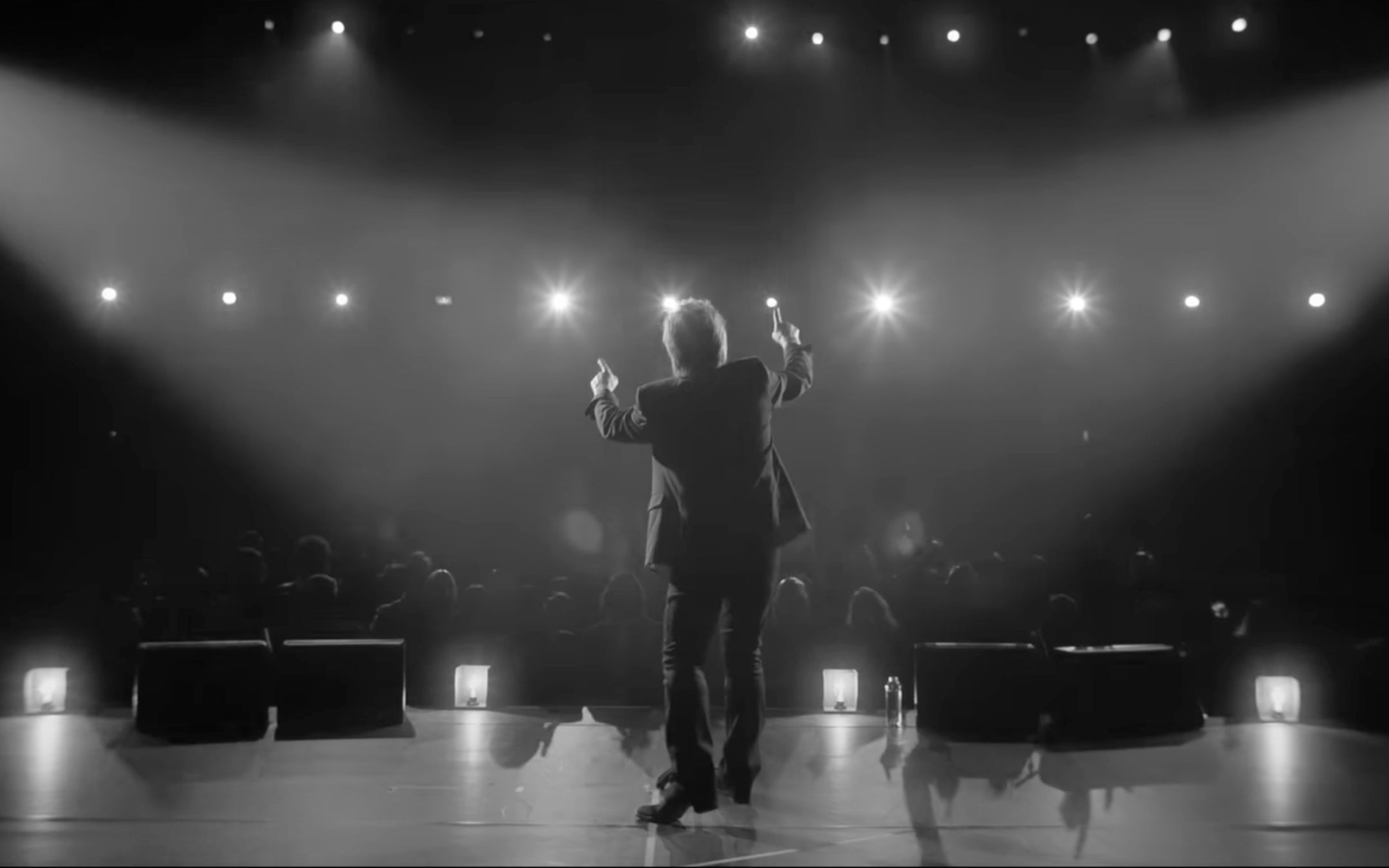Bono: Stories of Surrender, il primo film immersivo di Apple TV+