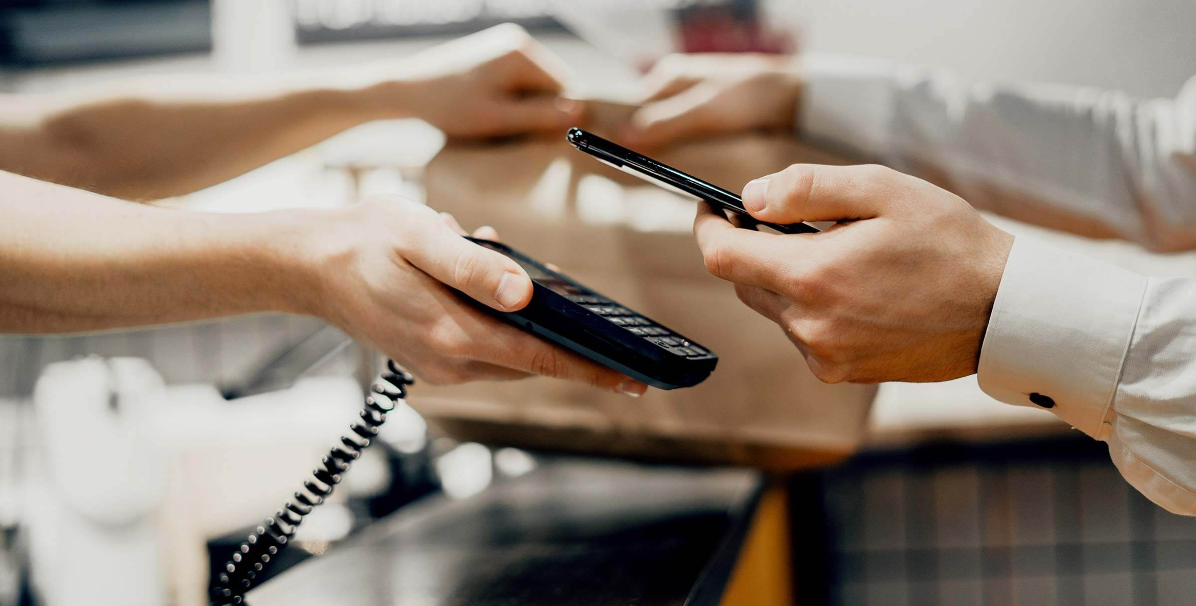 Pagamenti contactless: come scegliere la soluzione migliore