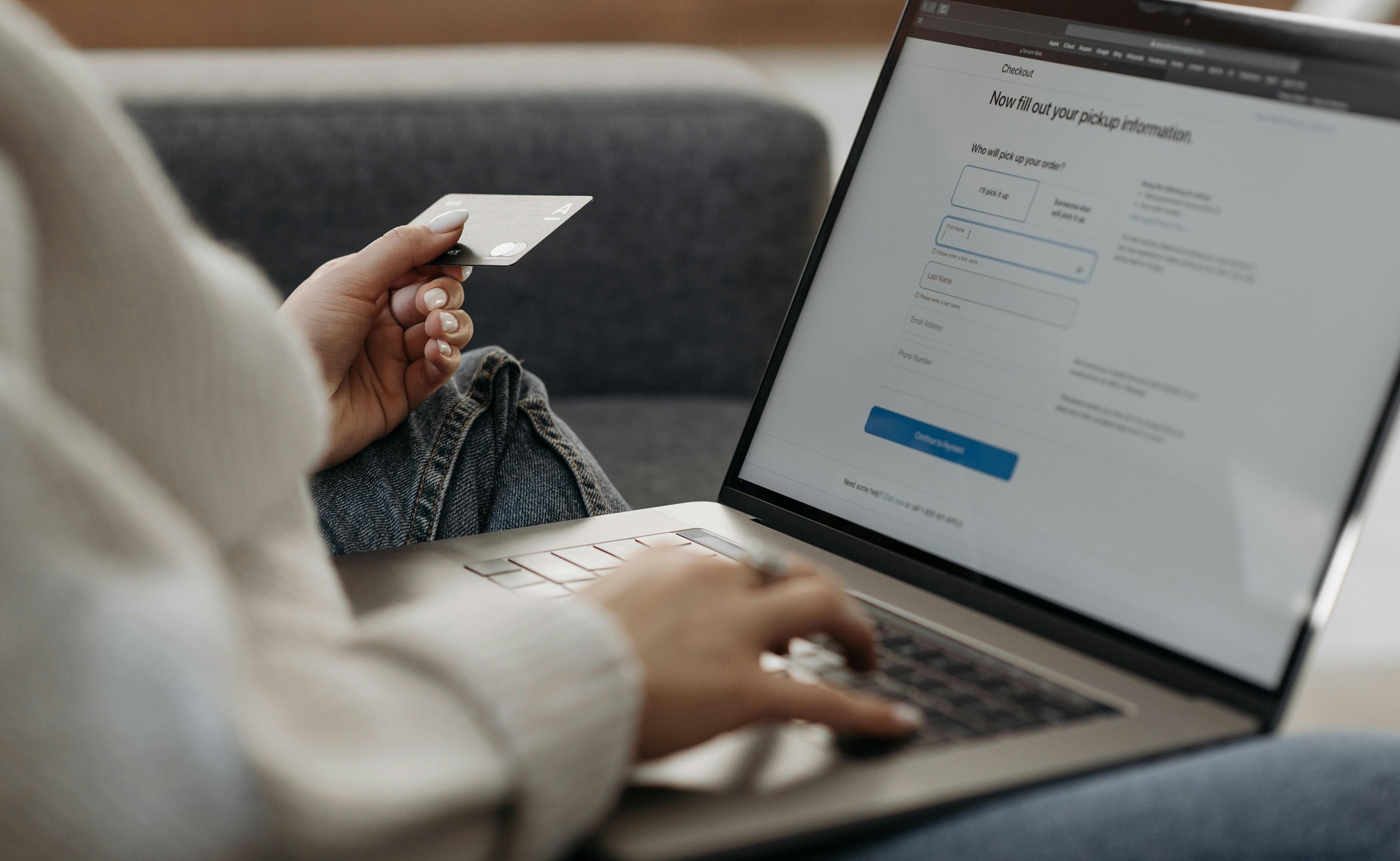 Conto online a canone zero e 100€ da spendere su Amazon: perché scegliere Credem