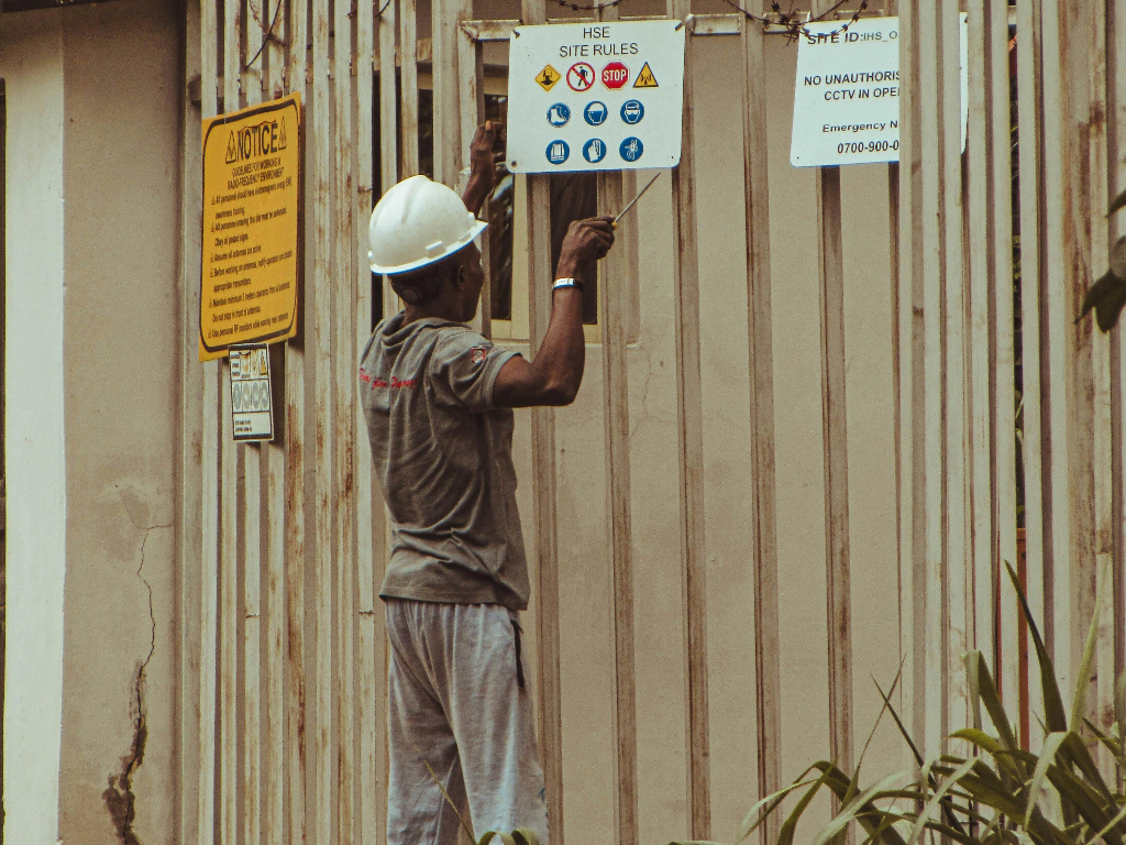 Pensione negata a 6 immigrati su 10: un vuoto nel sistema italiano