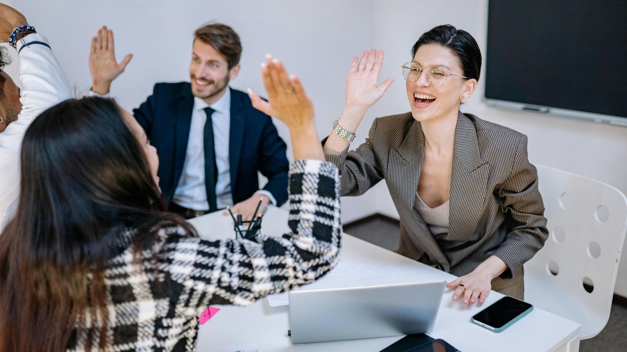 Conto aziendale online con bunq: gestisci le spese del team senza sforzo