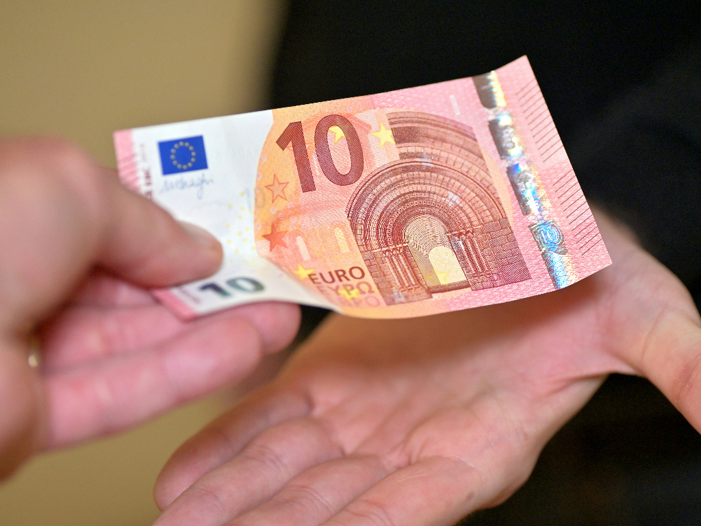 Prestiti estinti in anticipo: la UE obbliga le banche a rimborsare tutti i costi