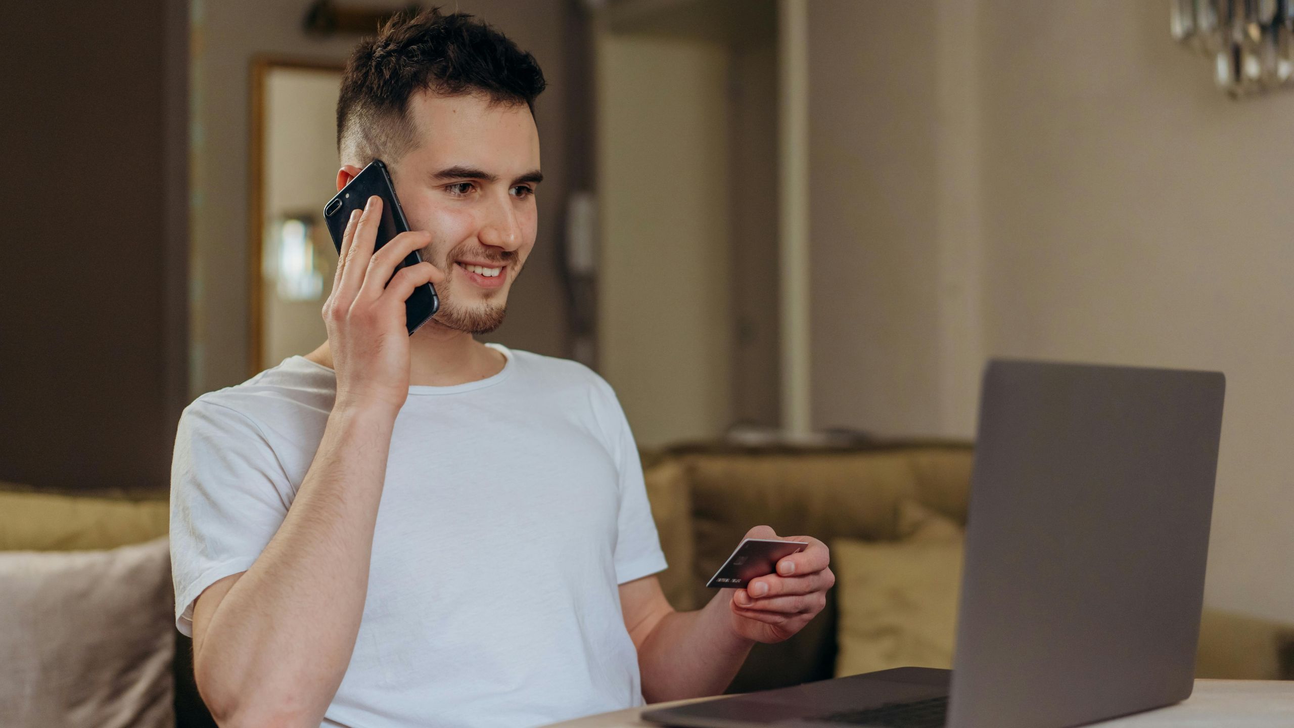 Apri SelfyConto entro il 30 giugno 2025 per ricevere il 5% di cashback sulle tue spese