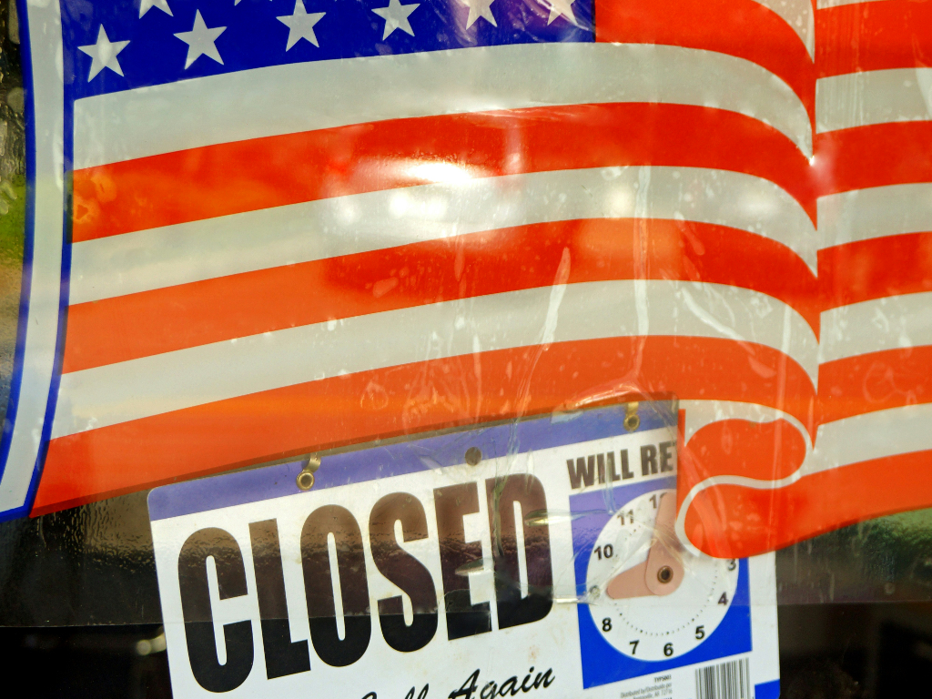 USA, il deficit commerciale raggiunge un nuovo record: cosa sta succedendo?