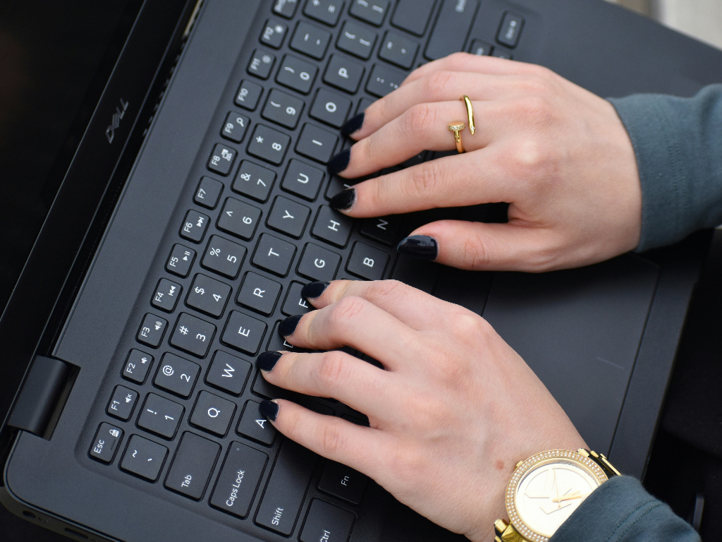 Visure e certificati online: attenzione agli abbonamenti nascosti