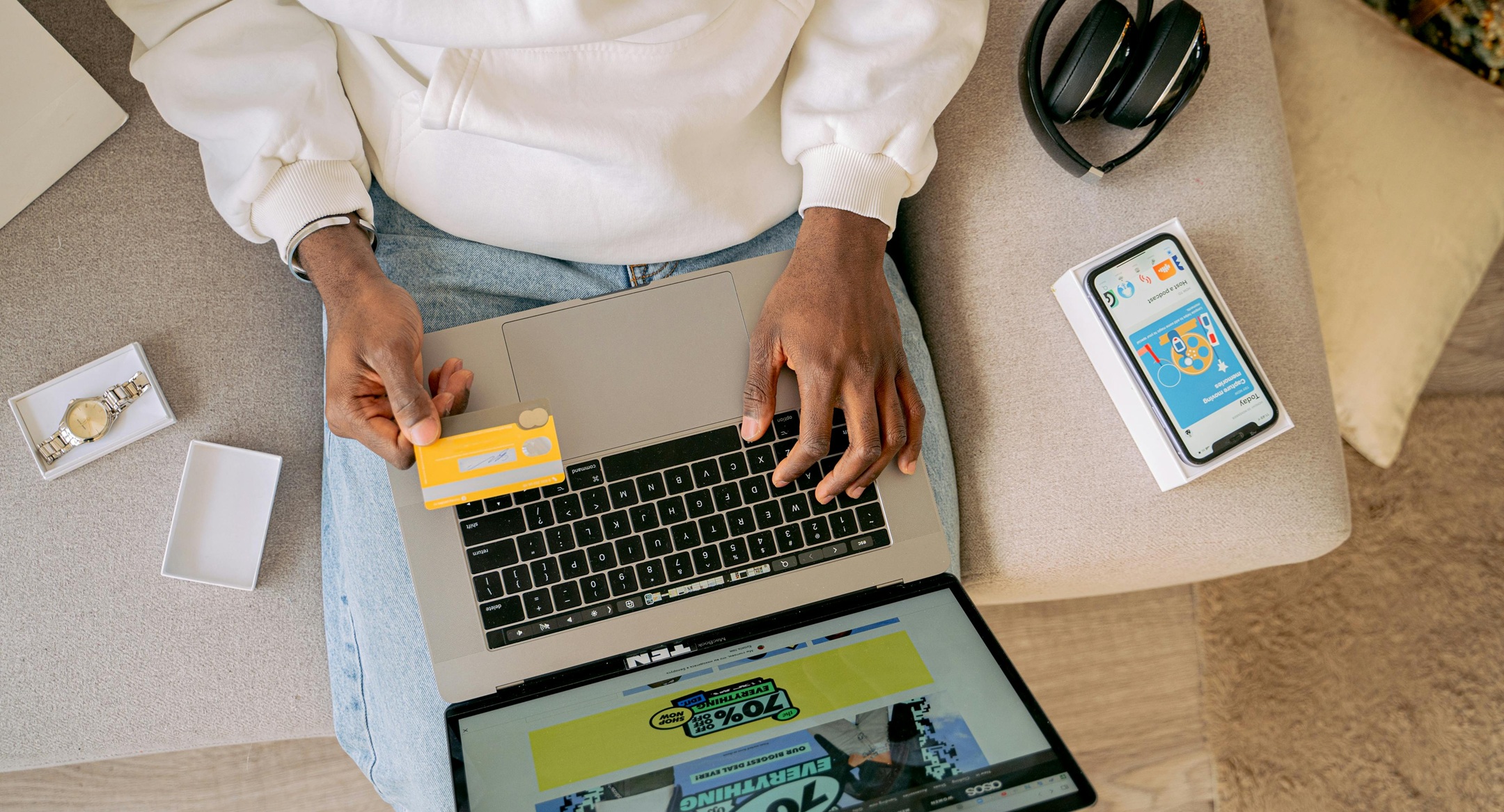 Canone zero, carta Mastercard e 200 € su Amazon: promo Credem Link da non perdere