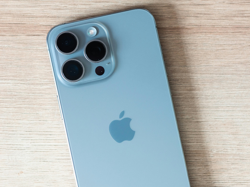 Etichetta energetica per smartphone: iPhone bocciati