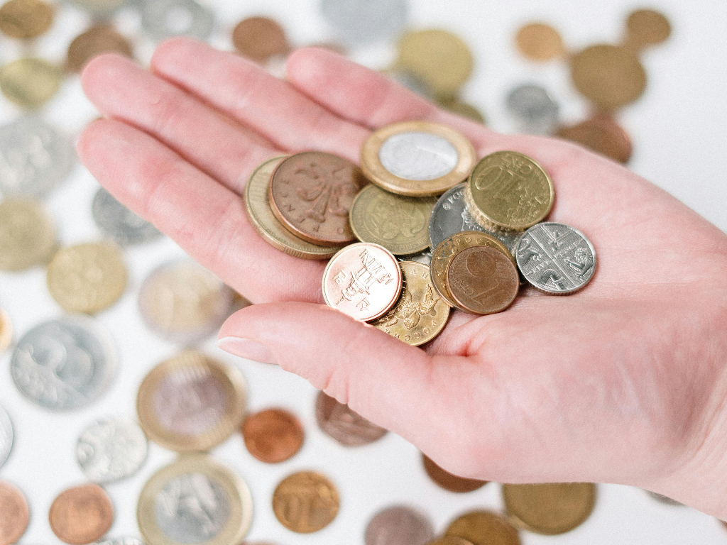 Euro o dollaro? La moneta europea diventa il nuovo rifugio degli investitori