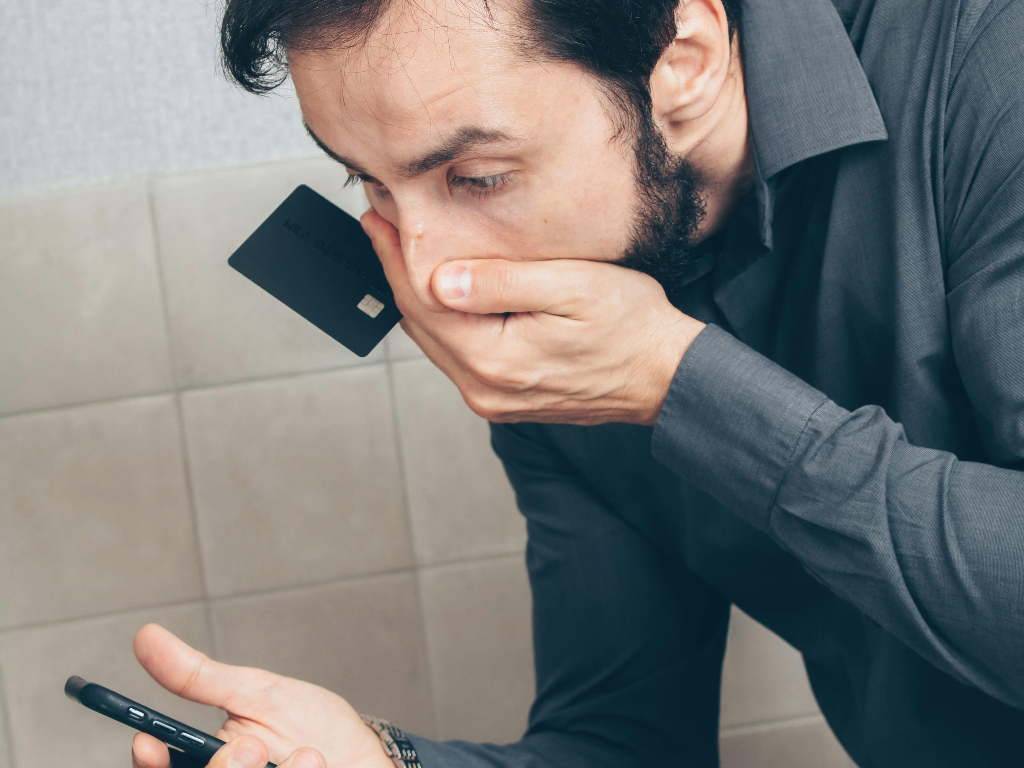 Truffe online, cresce il rischio in Italia