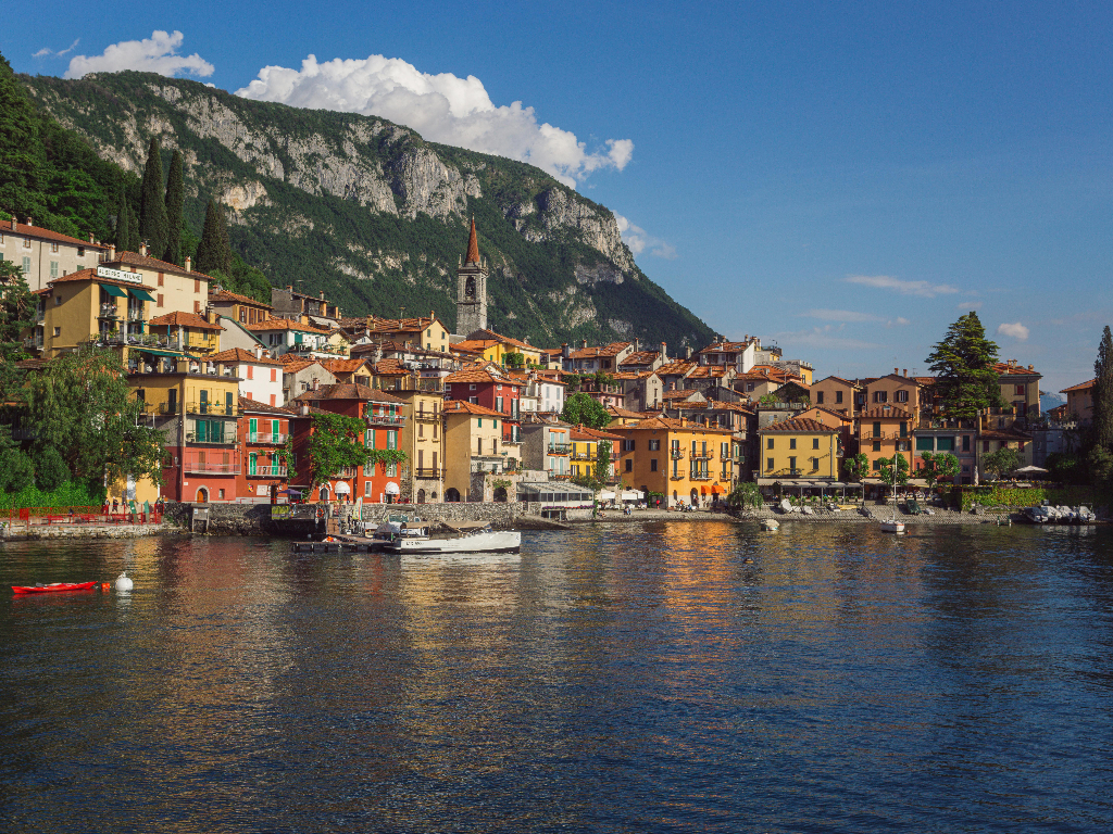 Lago di Como, Varenna propone una tassa di sbarco: ecco i dettagli