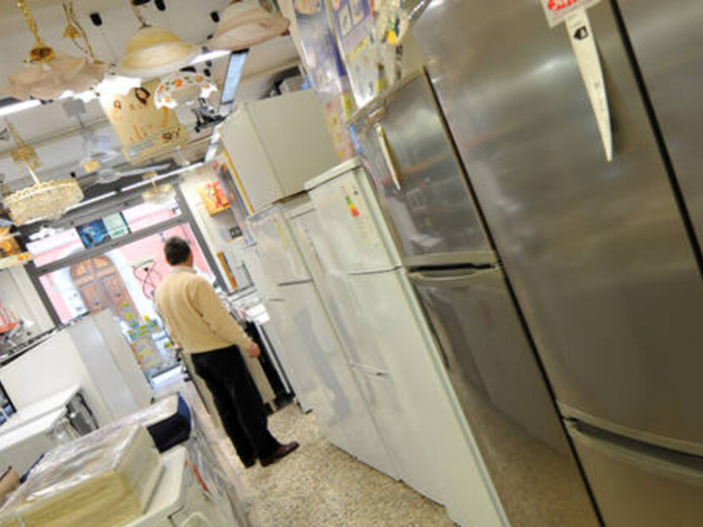 Consumi 2025 in crescita: boom per tech e casa