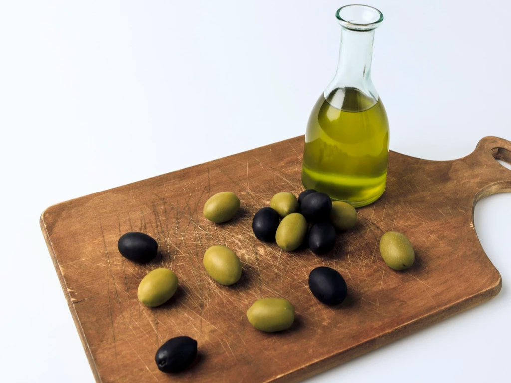 Boom dei prezzi: voli e olio d’oliva in testa alla classifica dei rincari