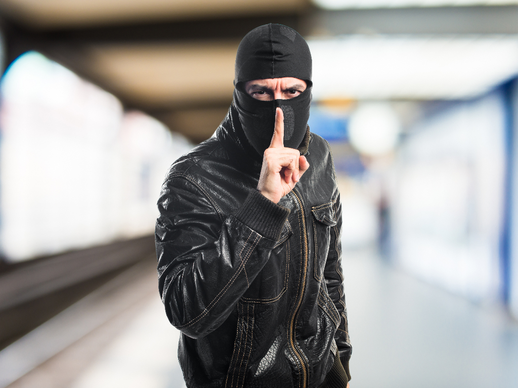 Allarme truffe: sanno nome, indirizzo e altro