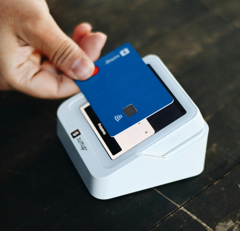 Pagamenti solo tracciabili per i lavoratori autonomi e profesionisti