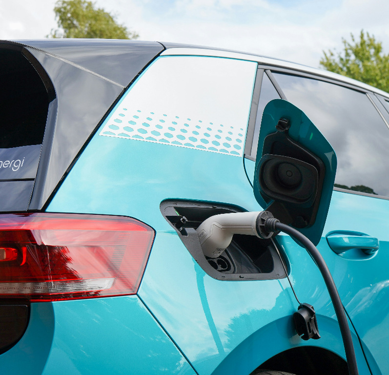 Record di auto elettriche in Europa: focus sull’Italia