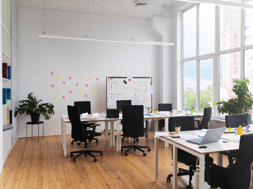 Studi condivisi: chi paga affitto, bollette e personale?