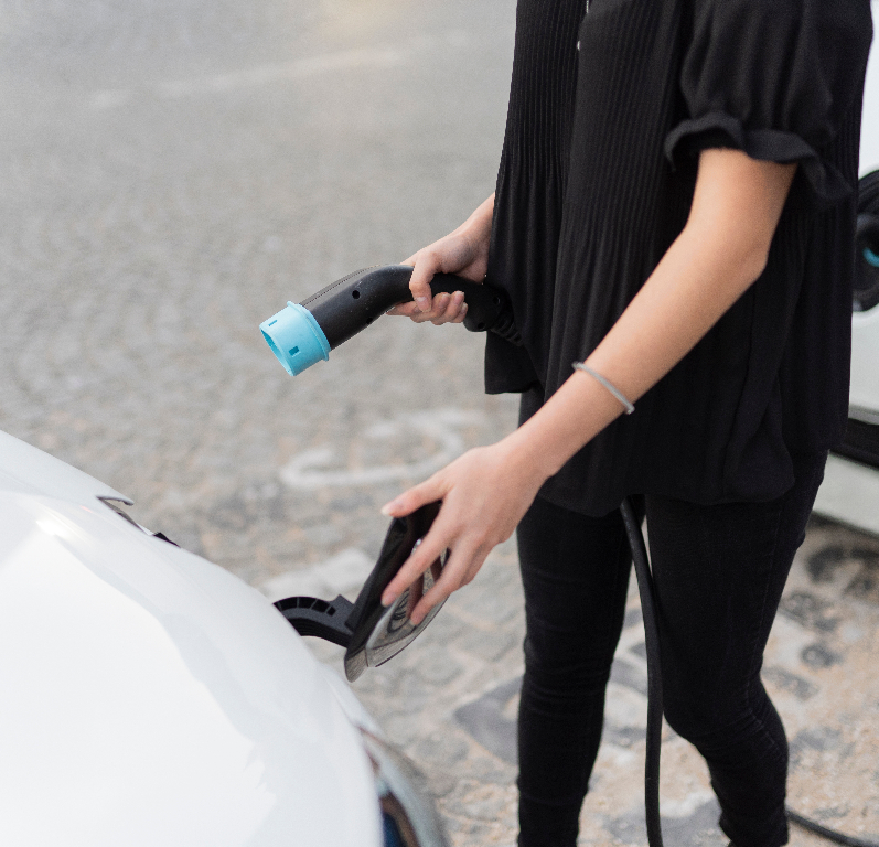 Slitta il click day per gli incentivi auto: nuova data e più vantaggi per chi rottama