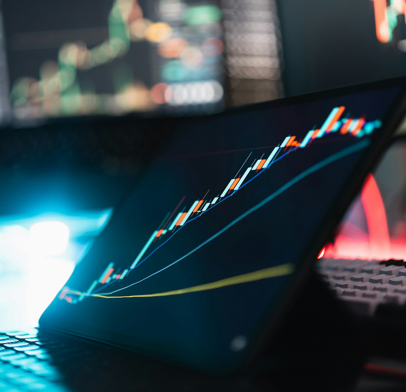 Borsa Milano positiva: inizio settimana interessante per i trader