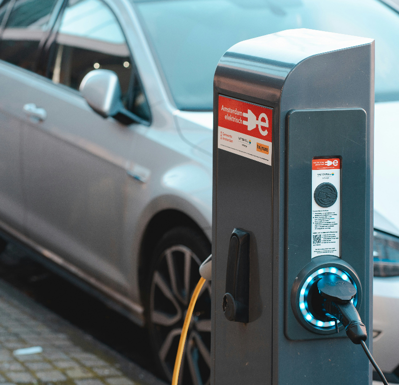 Mercato colonnine elettriche: crescita record entro il 2030