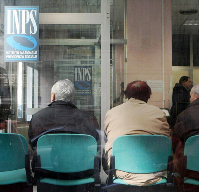 Pensioni a rischio revoca: migliaia coinvolti, cosa fare subito
