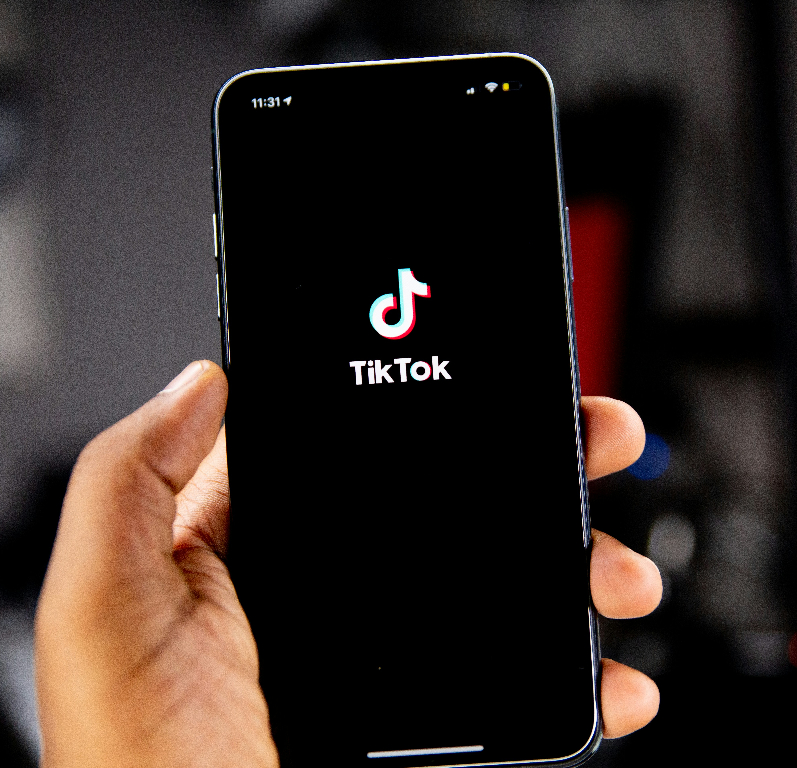 TikTok USA: il controllo passa a un consorzio con Oracle