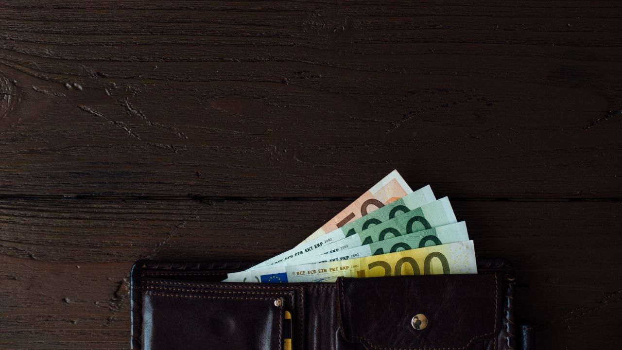 Crédit Agricole scopre le sue carte: conto e carta a canone zero