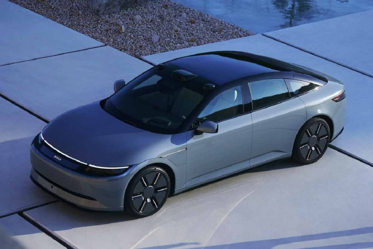 Tutto era iniziato nel 2020 con la Sony Vision-S, una concept car che aveva sorpreso il pubblico per ambizione e qualità.