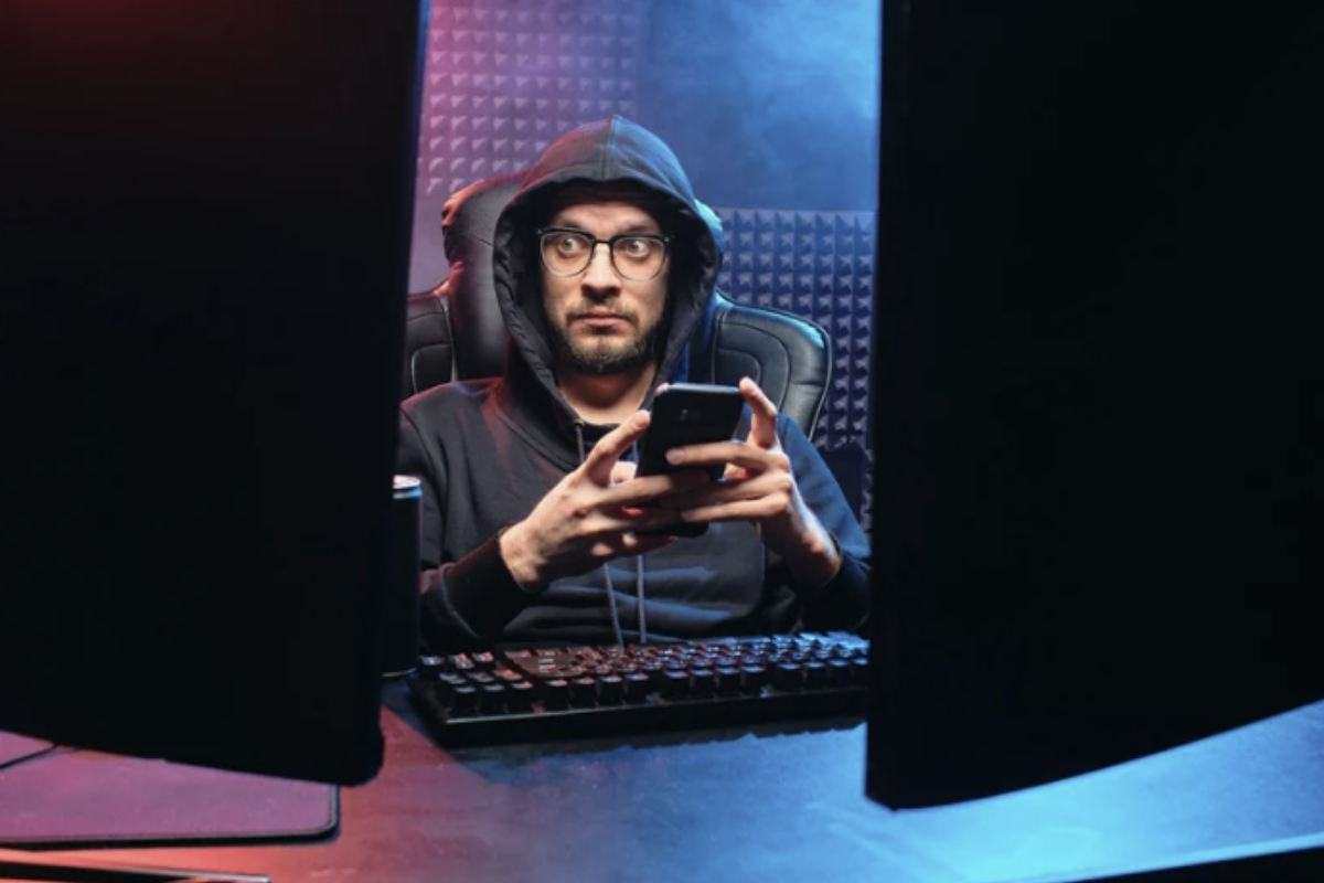 Secondo le analisi dei ricercatori, i dispositivi più vulnerabili sono quelli aggiornati a versioni di iOS comprese tra la 18.4 e la 18.6.2.