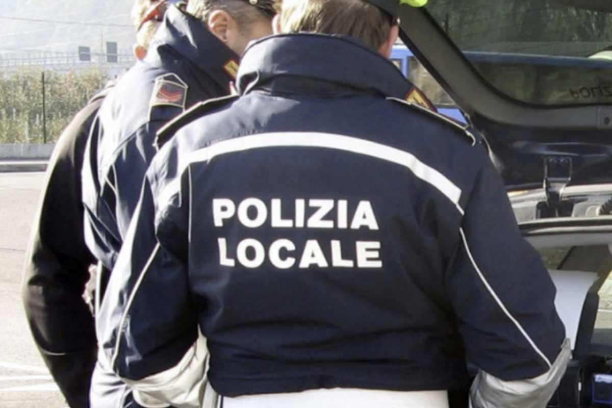 Il lavoro sul territorio ha una struttura precisa ma non rigida. L’orario medio si aggira tra le 36 e le 40 ore settimanali