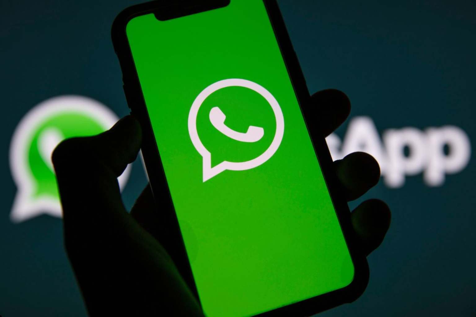 “Ho aperto WhatsApp e non lo riconoscevo più”: come cambia l’App dopo l’ultimo aggiornamento