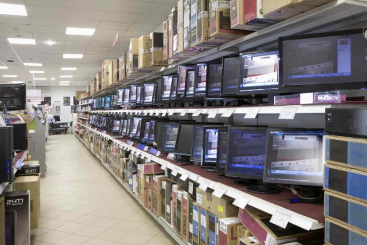 La TV non si limita alla visione di film e serie. LG ha integrato funzionalità dedicate al gaming, come il Game Optimizer e il supporto al VRR