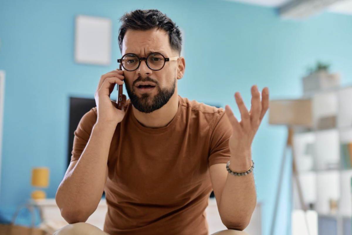 Il vantaggio è evidente: niente squilli, niente vibrazioni, nessuna interruzione. Una sorta di modalità silenziosa estrema che agisce