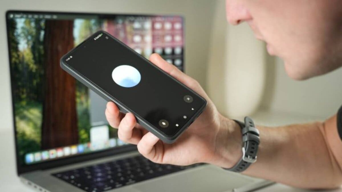 L'interfaccia vocale di ChatGPT su smartphone