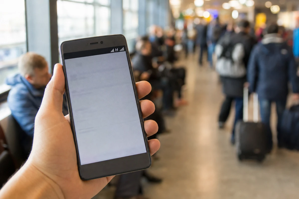 Se non c'è internet, la lettera H può salvarci: ecco come funzionava la vecchia versione del 3G