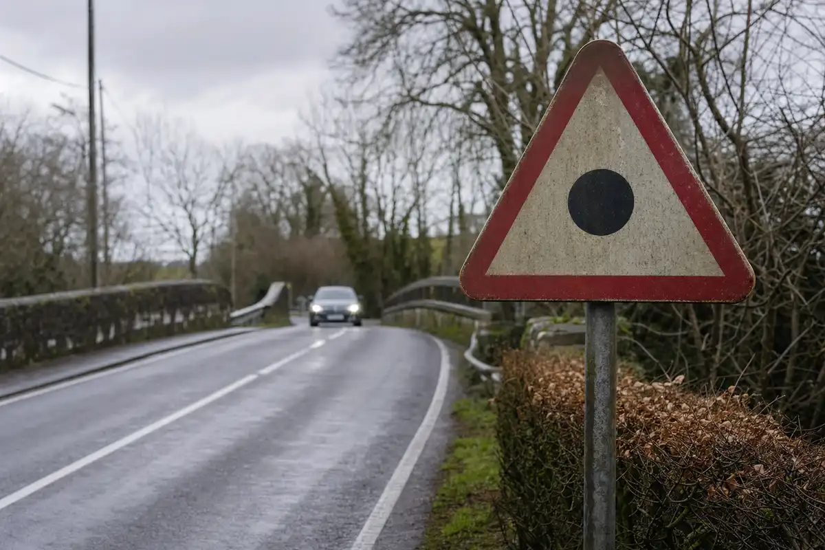 Cambio gomme estive: scadenze, multe e sigle da controllare
